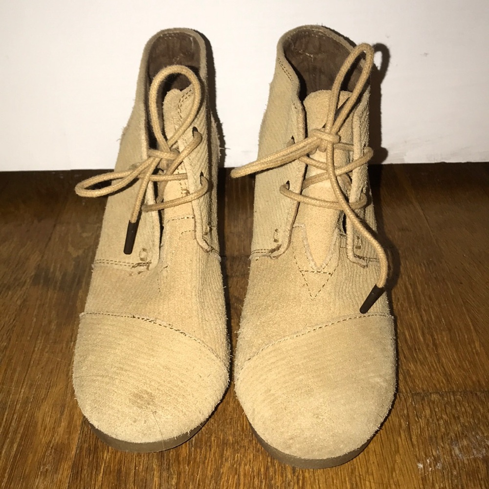 TOMS Tan Corduroy Wedges